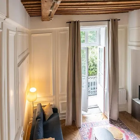 Apartment Le Chavannes -ecrin Elegant & Cosy - Pentes De La Croix Rousse Lyon